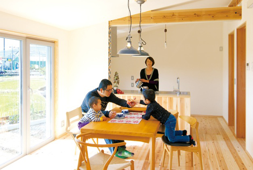 木のぬくもりを感じる家