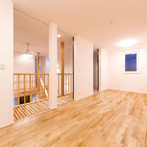 3つに間仕切りできる子ども部屋。<br>居心地が良すぎてずっと部屋にこもらないよう、クローゼットも作らず、あえて狭くした